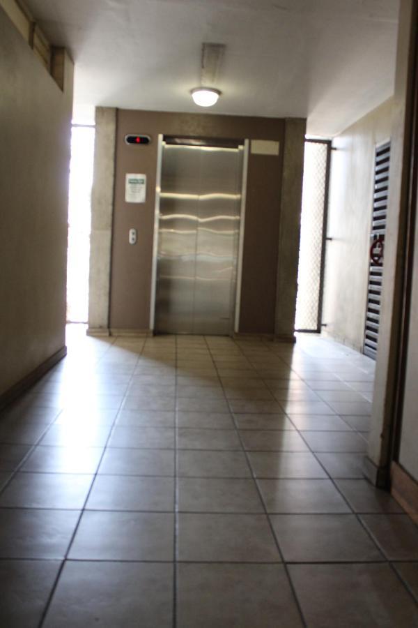 Smart And Cozy Studio With Netflix And Showmax Pretoria Exterior photo