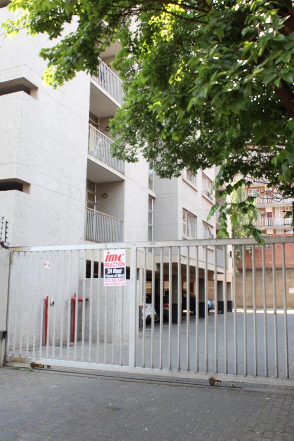 Smart And Cozy Studio With Netflix And Showmax Pretoria Exterior photo